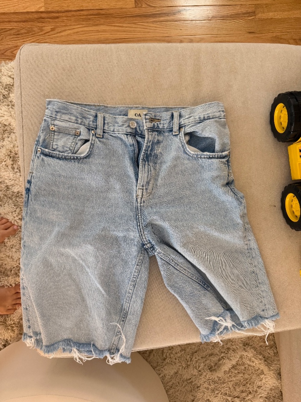 C&A Baggy Fit Denim Bermuda Shorts – Light Wash | Size EU 36 | Raw Hem | EUC